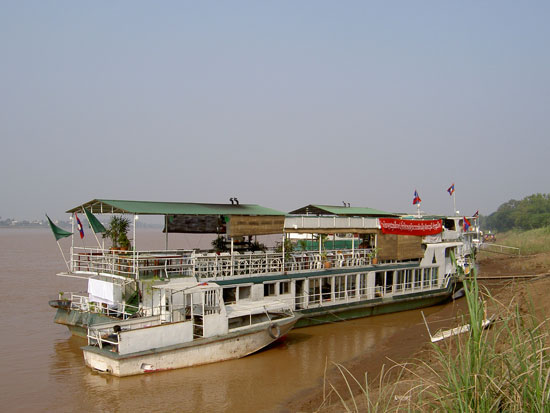 メコン川の遊覧船