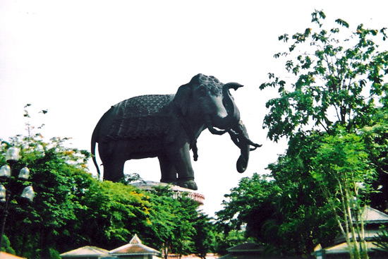 エラワン象博物館